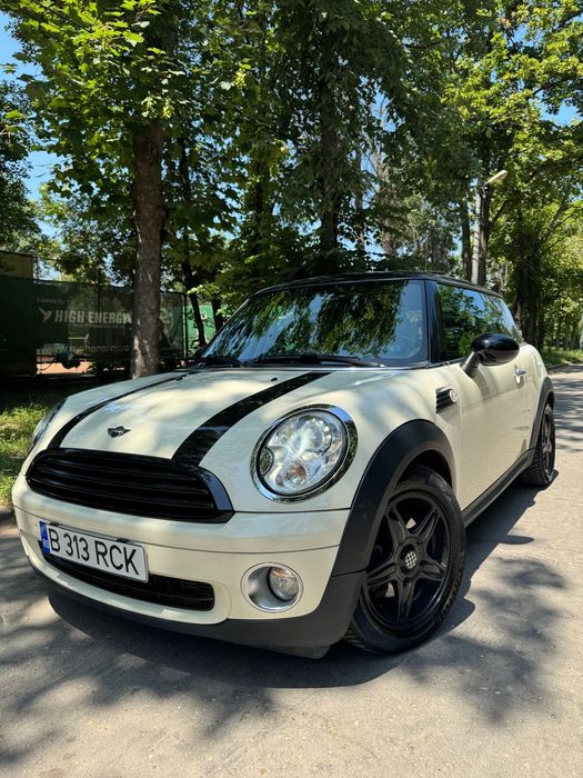 Mini Cooper Mini Cooper R56 – foarte îngrijit, folosit ca mașină de plăcere