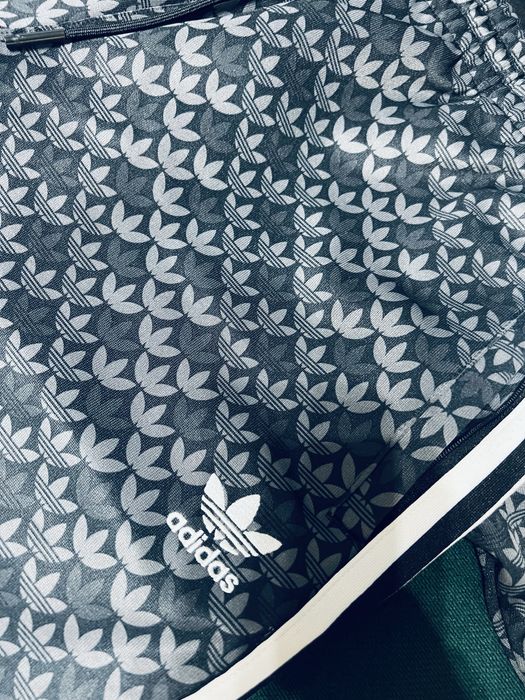 Trening Adidas original 100%