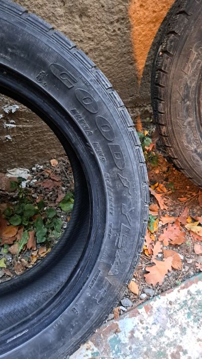 Шины зима! На 2 сезона хватит.