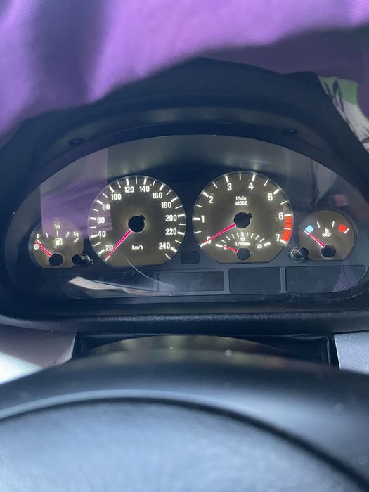 Schimbare iluminat bord