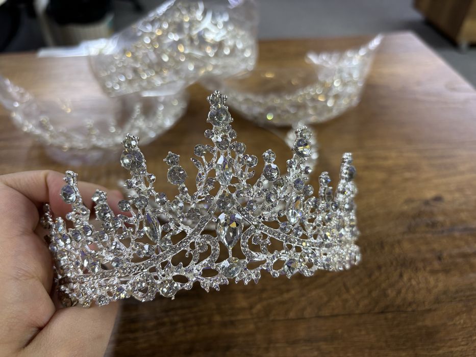 Диадема или корона