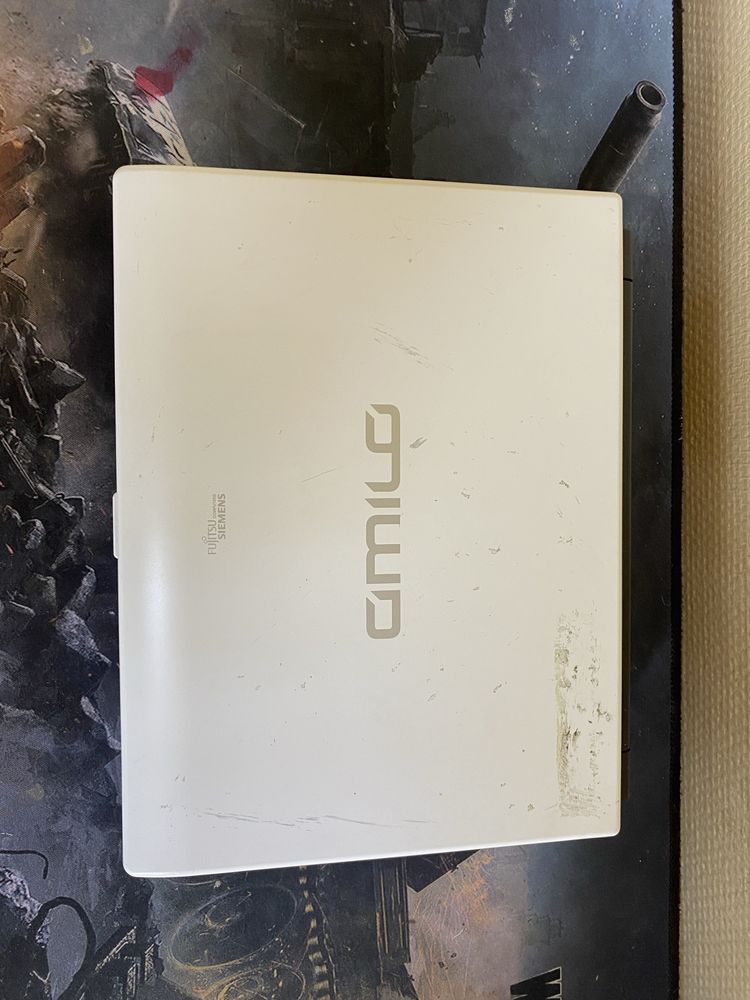 Продам нетбук Fujitsu Amilo 3520.