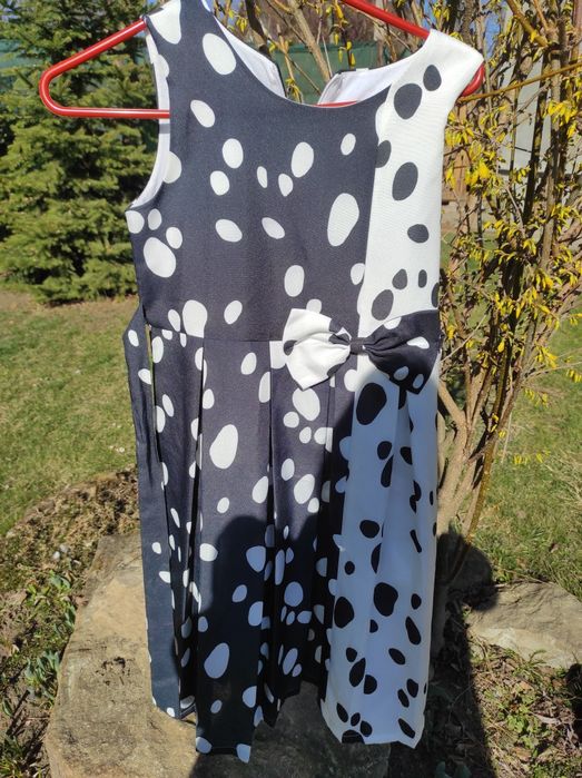 Rochie practica de 12-13 ani.