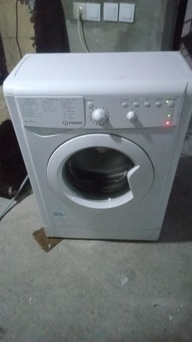 Продам стиральную машину