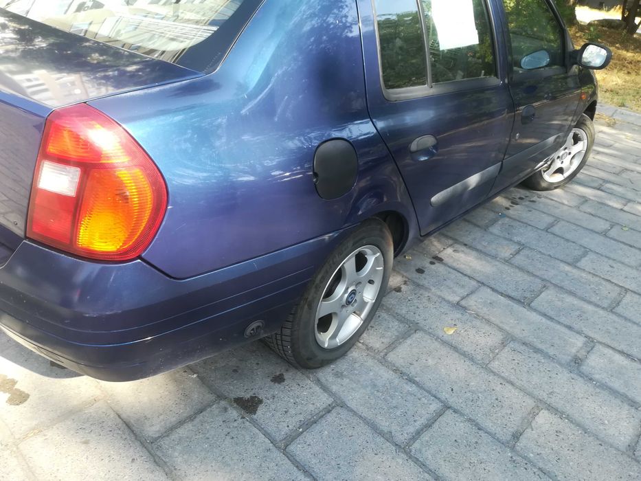 лек автомобил РЕНО СИМБОЛ