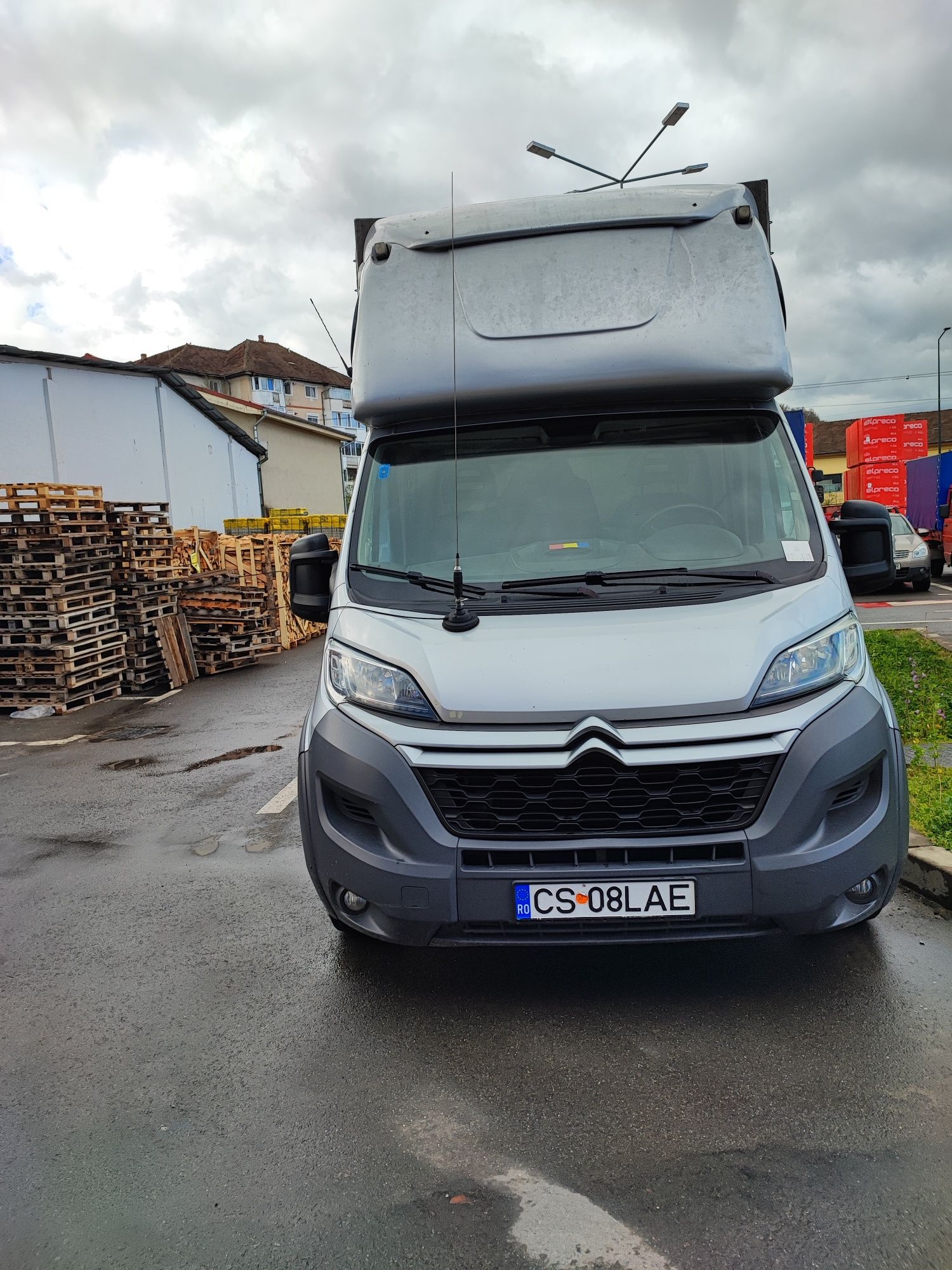 Mutări de domiciliu, Debarasări cu manipulanți, Transport marfă, Reloc