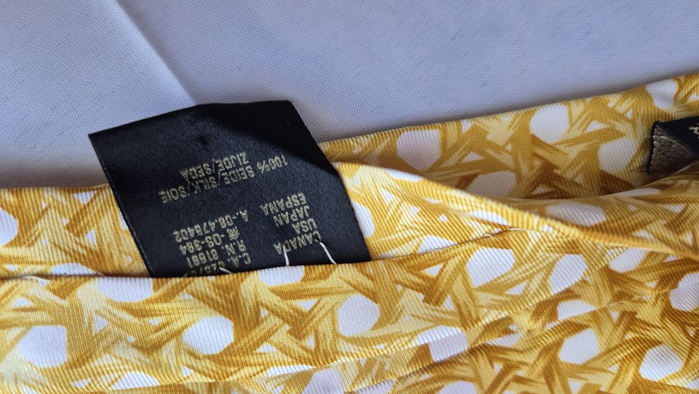 Cravata dama matase ESCADA (2modele)