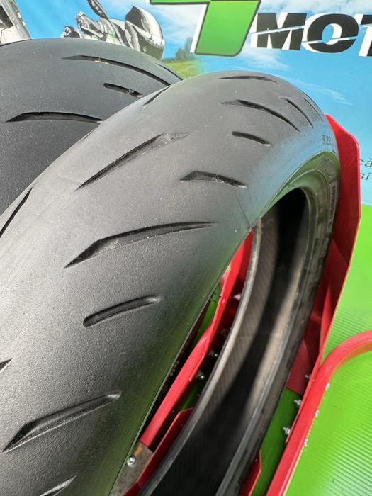Set Anvelope moto 120 70 17 si 180 55 17 Bridgestone 2022 S22 Set111