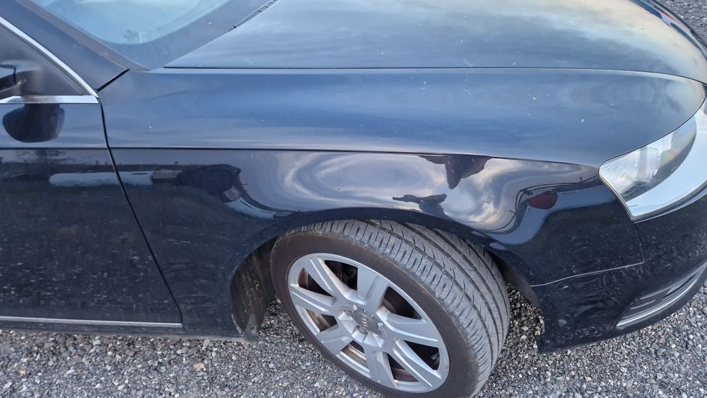 Aripa stanga dreapta Audi A6 C6 2010 (originale, negru)