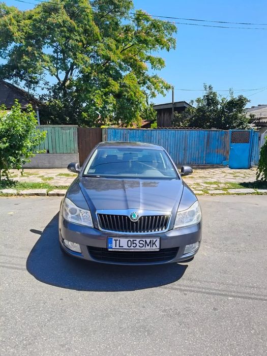 Skoda Octavia al 2-lea proprietar pe carte