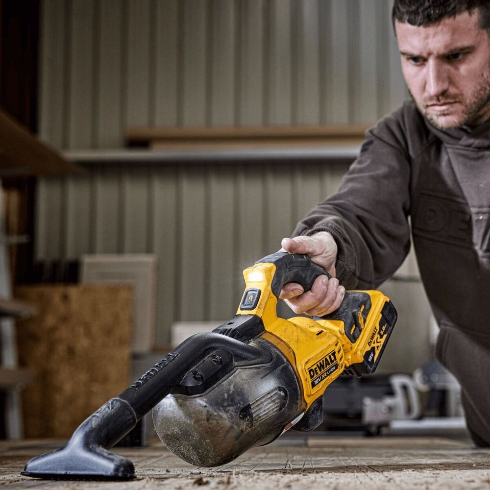 Акумулаторна Прахосмукачка DeWALT DCV501N 18V XR