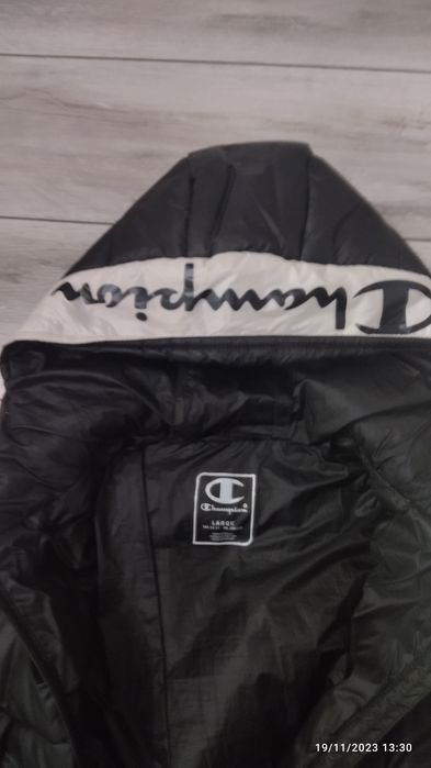 Geaca champion de vanzare