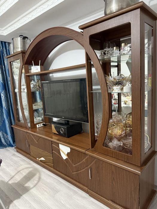 Сервант, стенки,