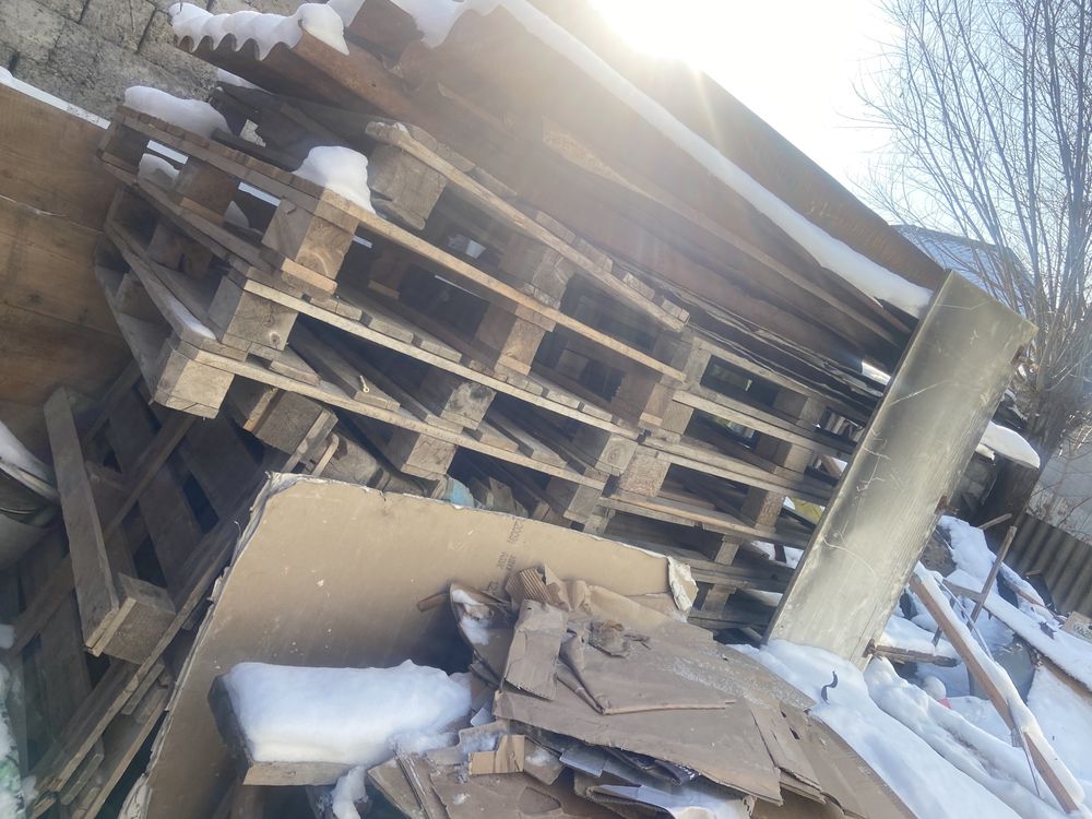 Поддон продам срочно не новый не старый нормально почти новый