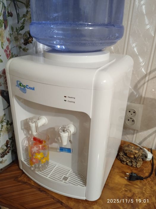 Кулер настольный