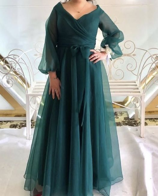 Шикарное вечернее платье