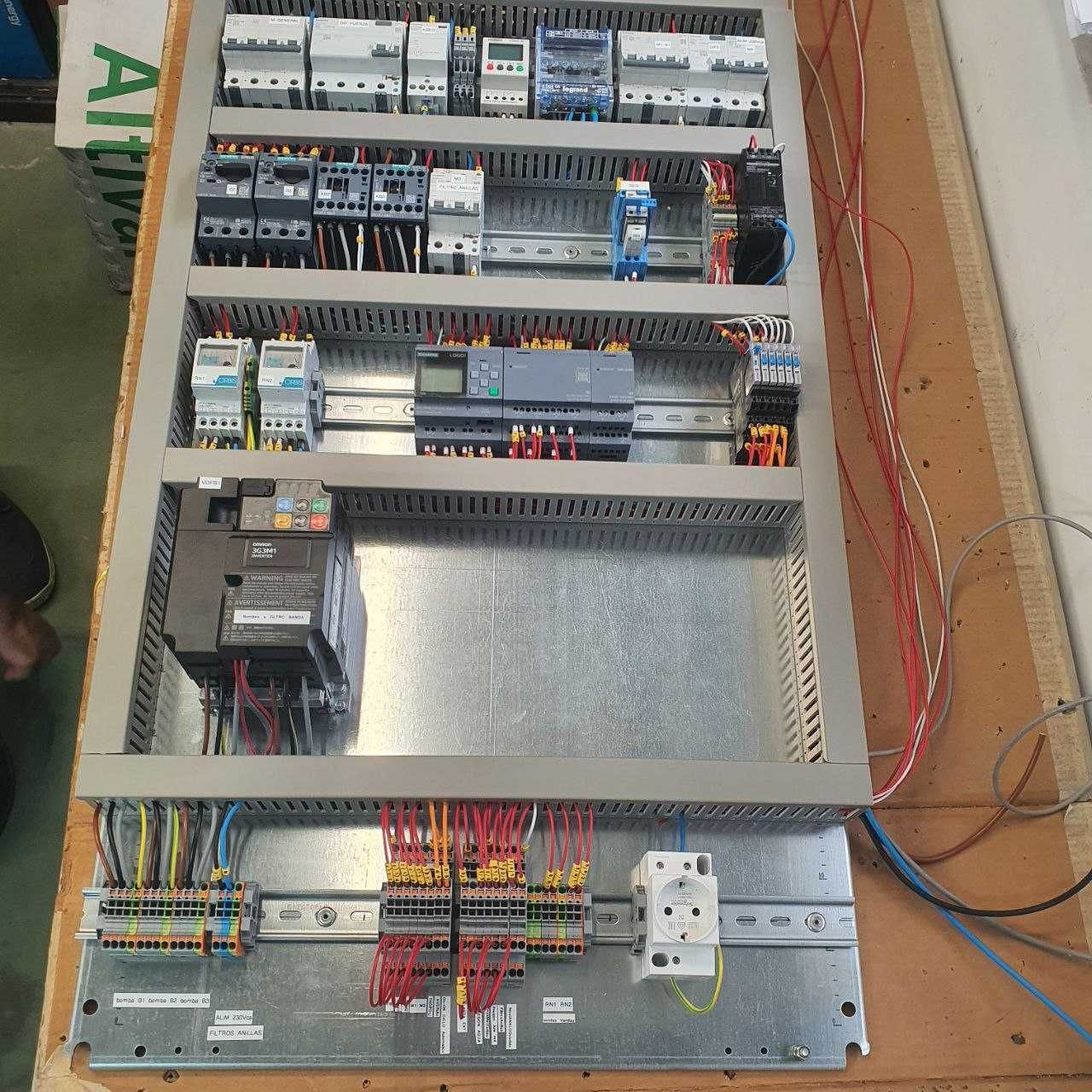 proiectez si realizez programe pentru LOGO! Siemens, HMi, SCADA