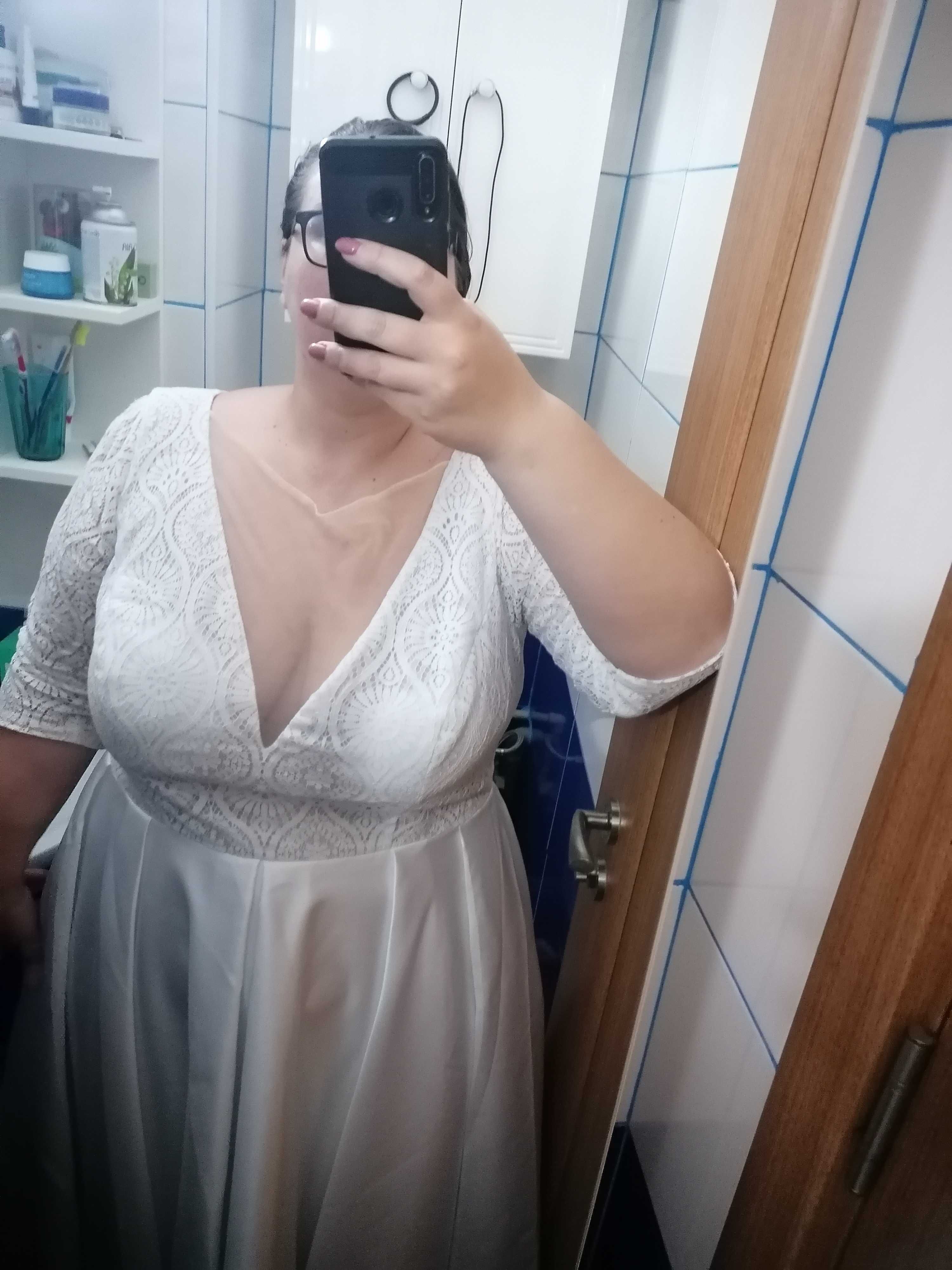 Vând rochie de mireasă