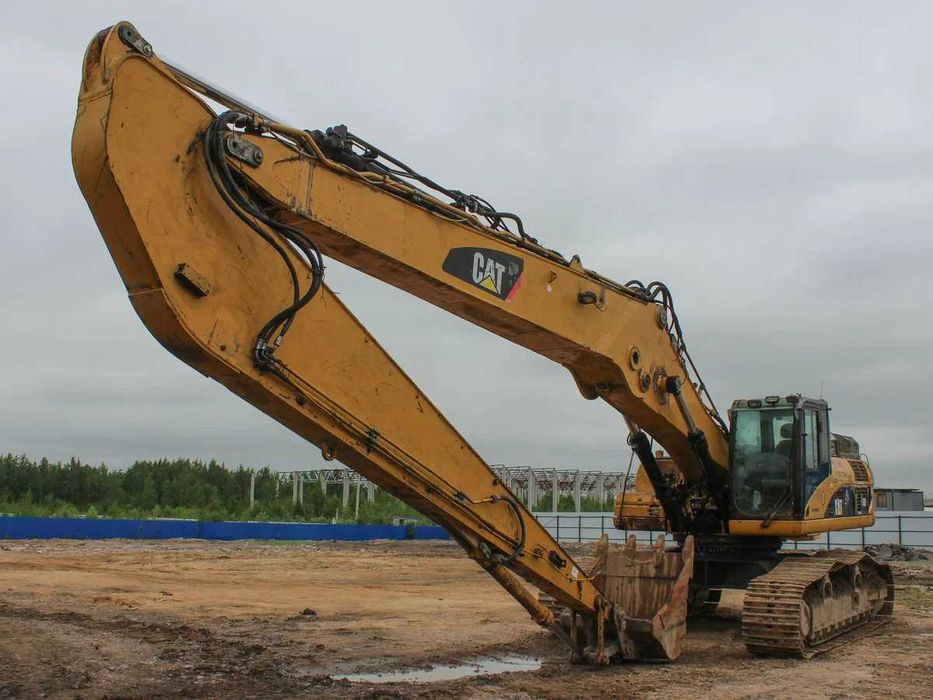 Удлиненное рабочее оборудование 18 метров для экскаватора 30-39 тонн