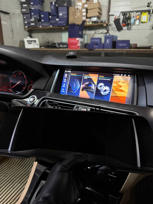 Navigatie  Android BMW Seria 5 F10  ,  4GB / 8GB RAM Carplay