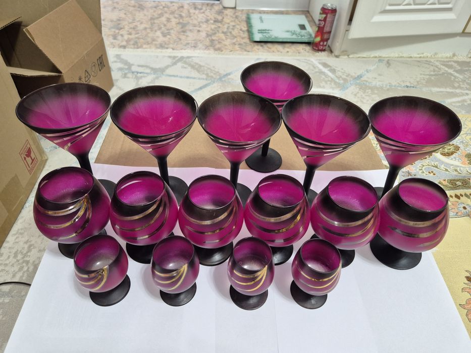 СРОЧНО продается хрусталь бокалы разного цвета