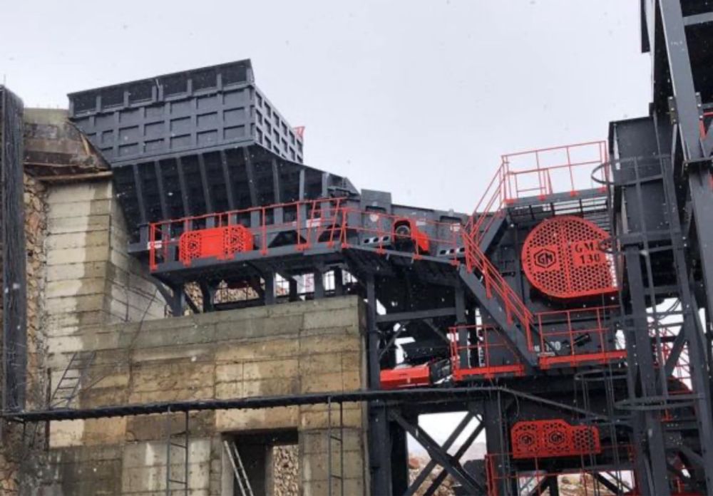 Stație de sortare, stație de betoane, stație de asfalt