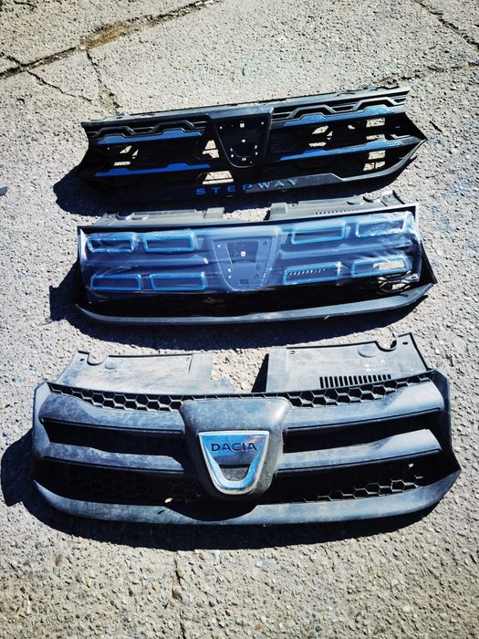 Grila fata Masca Dacia Duster Logan Sandero Stepway 2013 2023