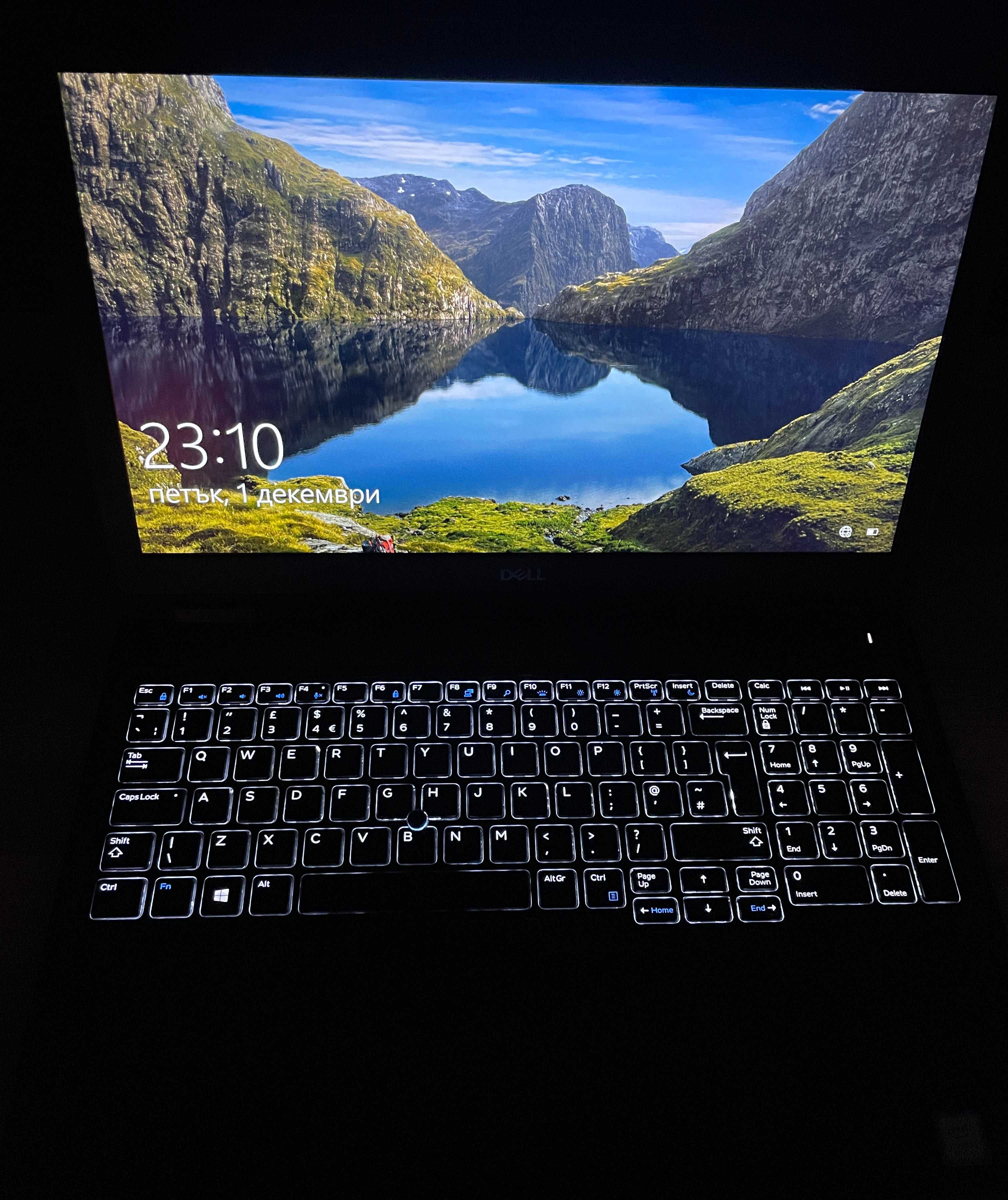 Dell Latitude 5590 15.6'/i5-8250U/256GB SSD/8GB DDR4