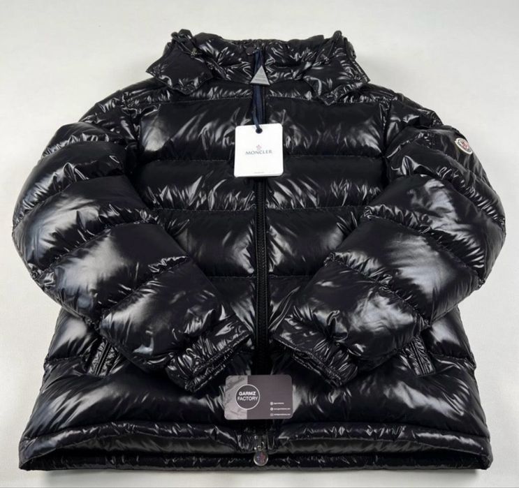 Moncler зимно черно яке