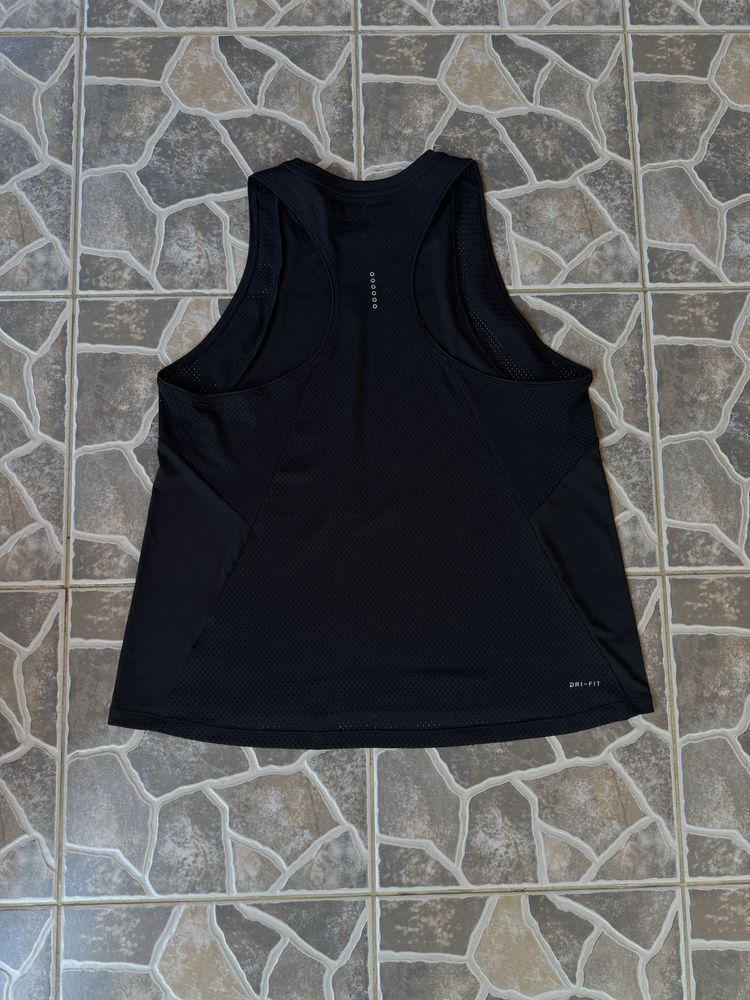 Дамски потник Nike Dri-Fit