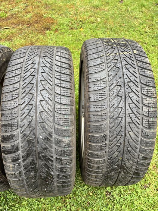 Vând set de jante aliaj r17 cu anvelope de iarnă 215/55R17