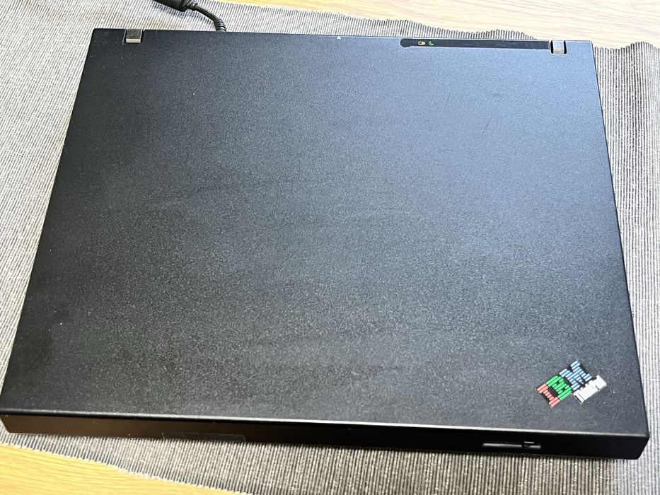 Лаптоп ThinkPad готов за работа