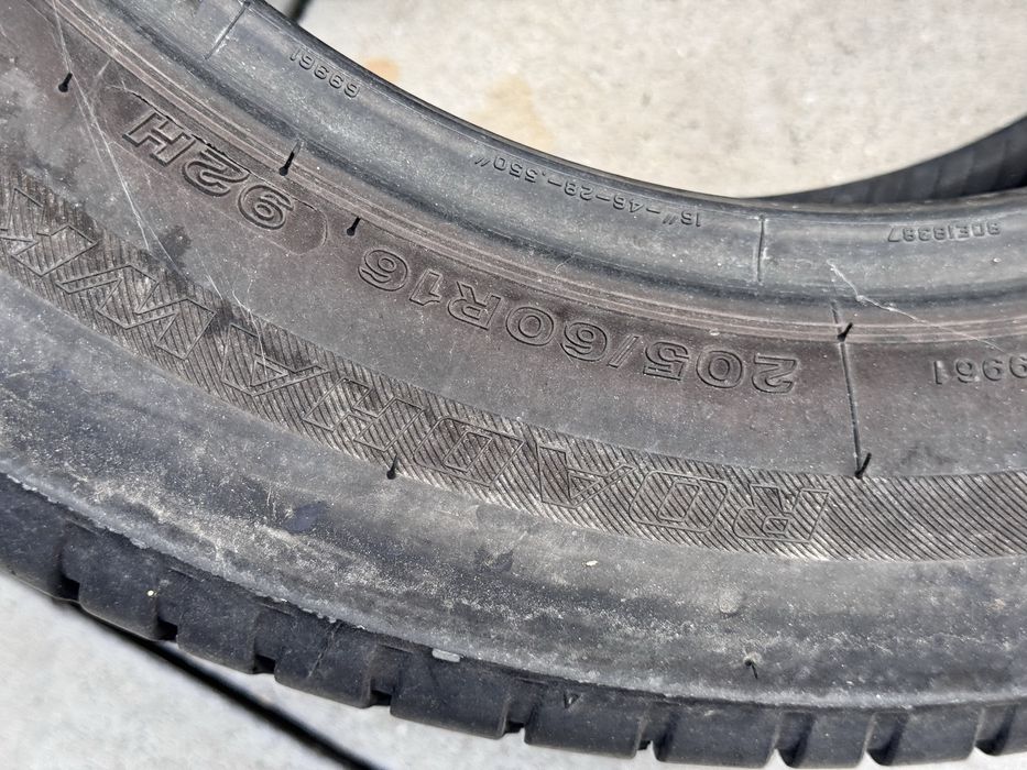 205/60/R16 Firestone Roadnawk 2бр летни dot3720