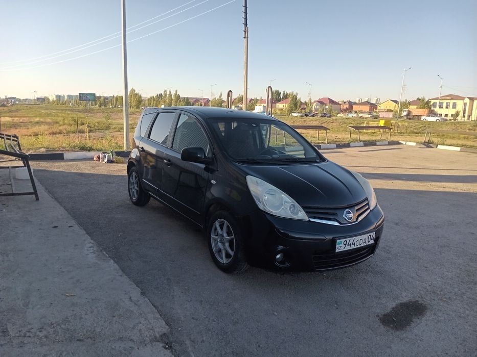 Авто продажа Гиссан НОТЕ