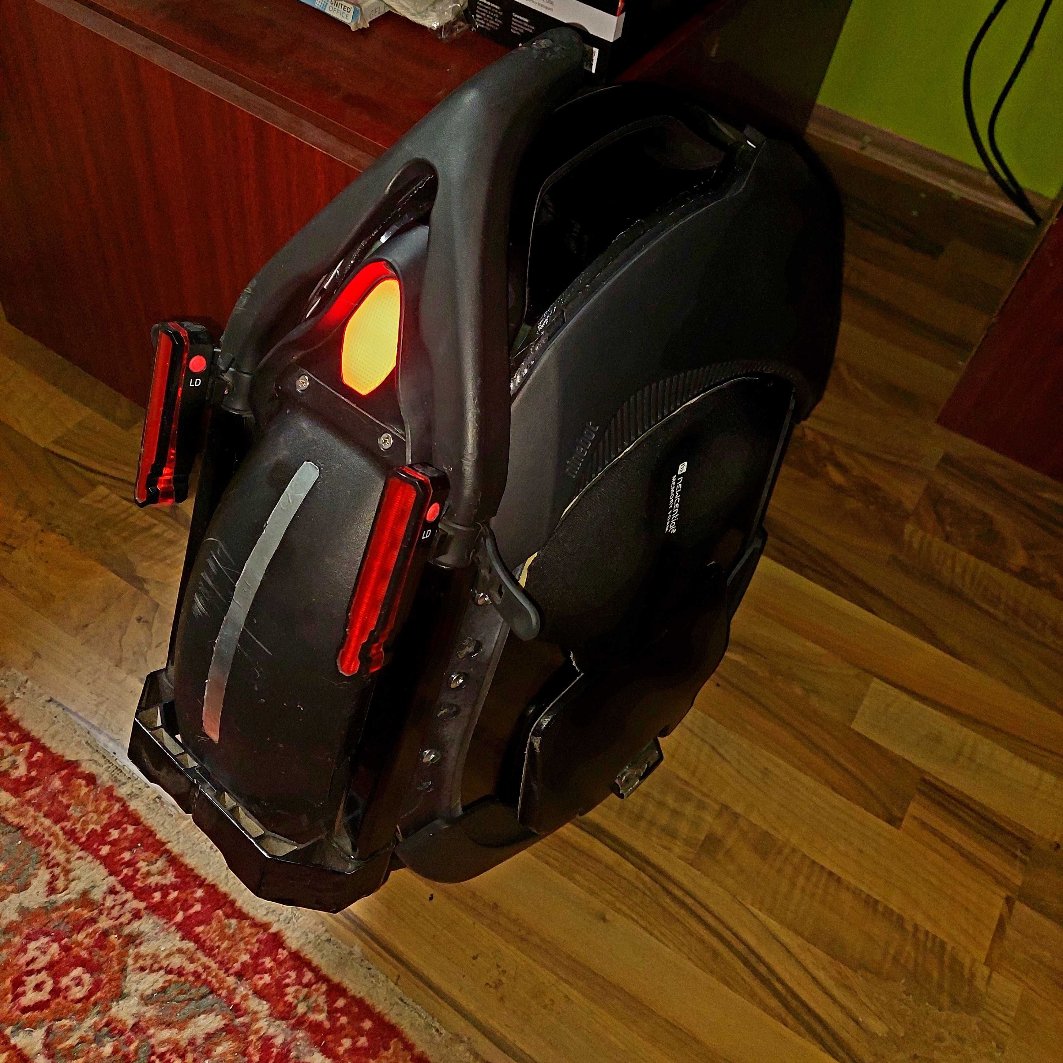 Monociclu electric Segway Ninebot - One Z6