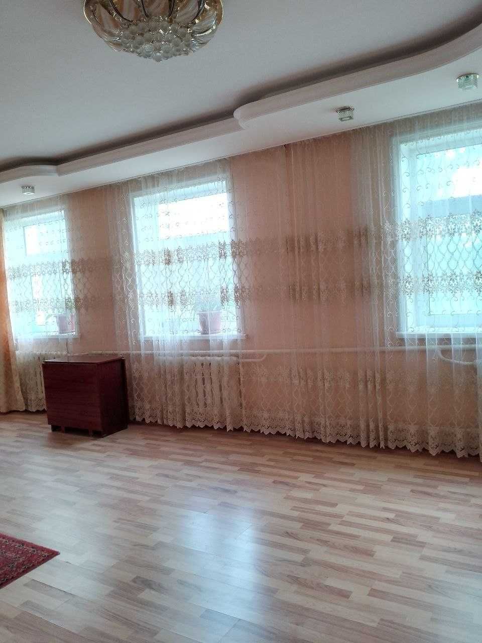 Продается 4 комнатная квартира 108 поворот, 2 этаж, 5 этаж. дом 96кв.м
