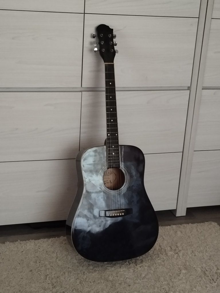 Chitara acustica