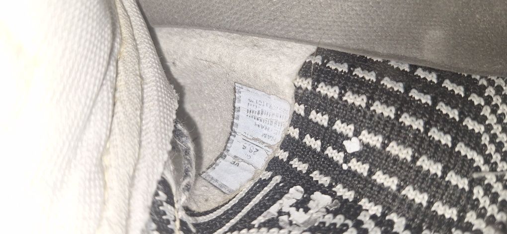 Yeezy Adidas 42.5 Номер