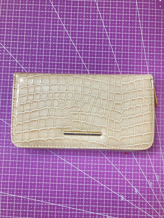 ЛОТ РАЗПРОДАЖБА на портфейли - дамски и мъжки