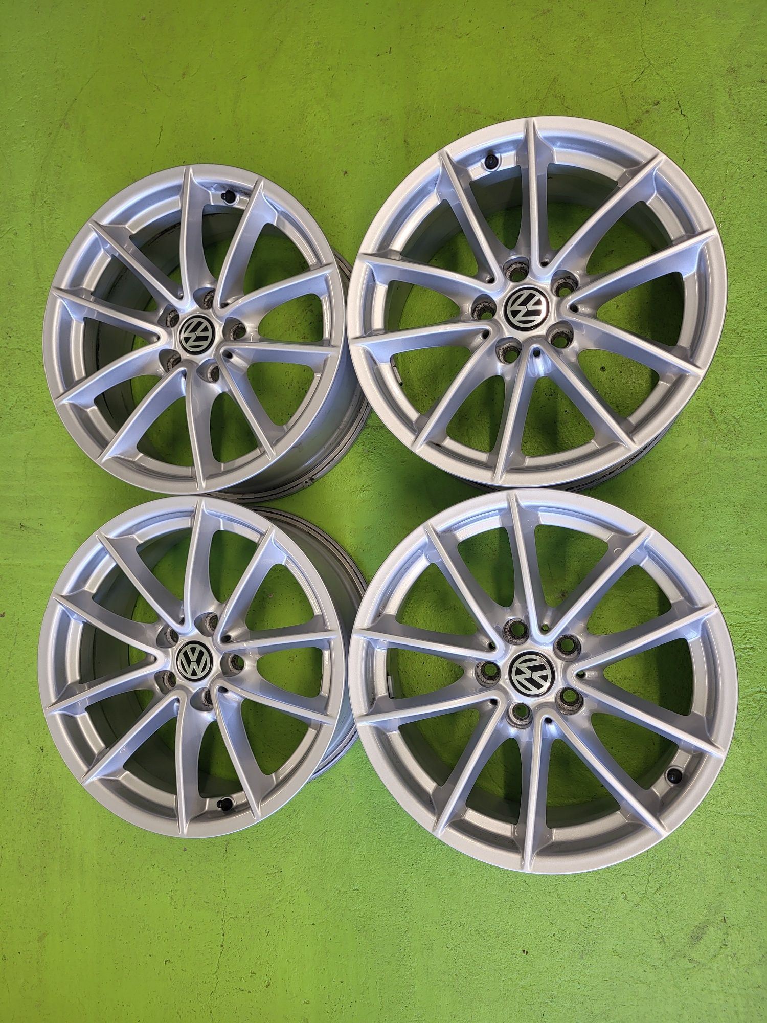 17 5x112 Vw Passat Touran Caddy Audi A4 A5 A6 5х112