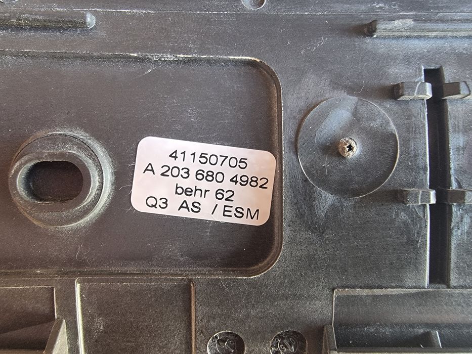 Ornament scrumiera cu scrumiera și ornament schimbător Mercedes w203