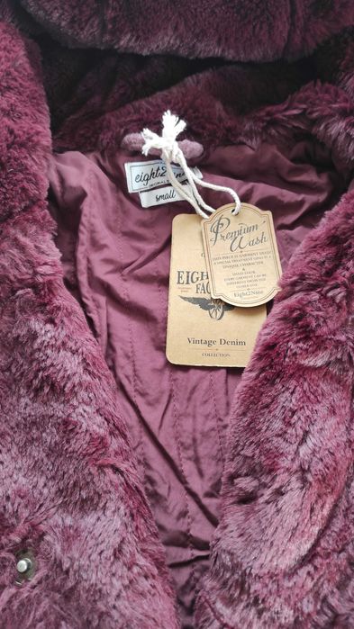 Дамско палто с качулка