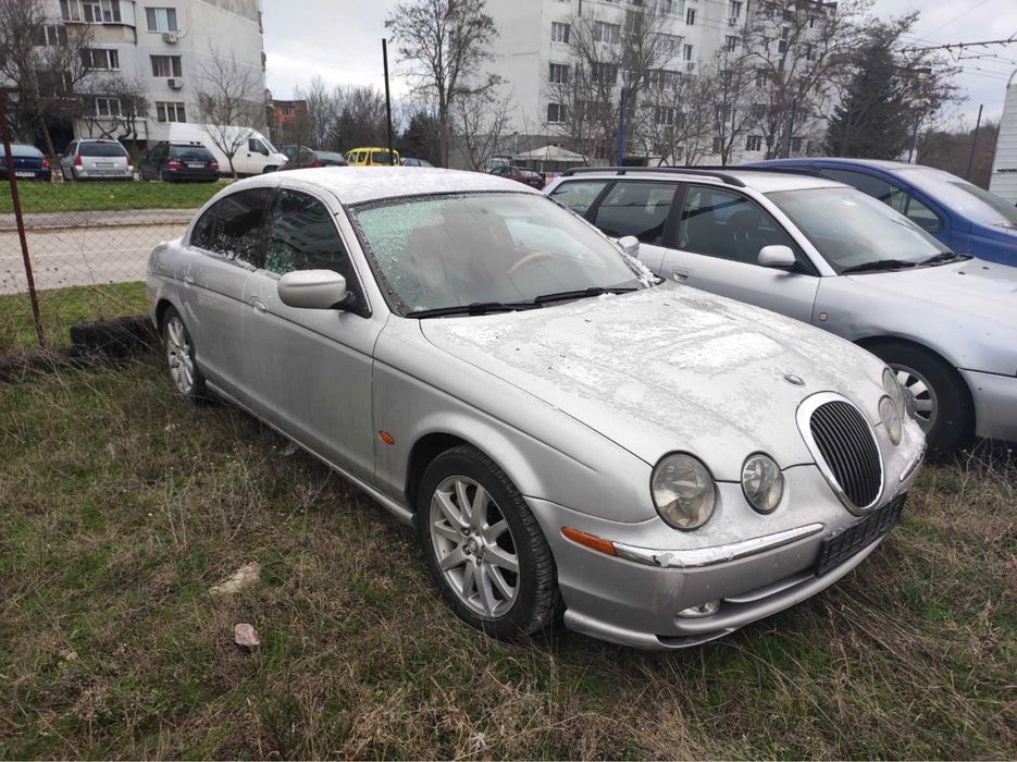 На части Jaguar S-type 4.0i, V8, 276 кс, AJ-V8 всичко налично