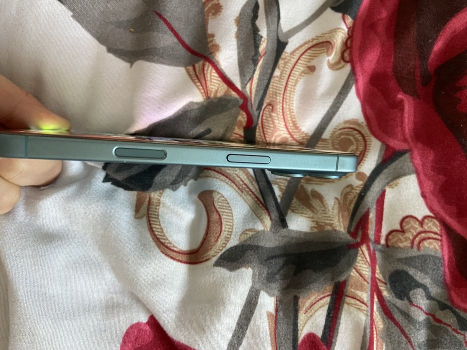 Vand iphone 16 turcoaz 128 gb