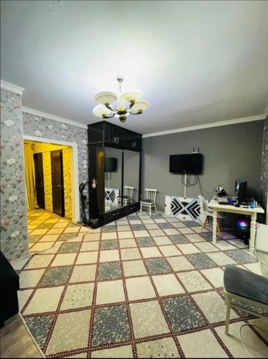 Продаётся квартира 1 комнатная с мебелью и техникой.