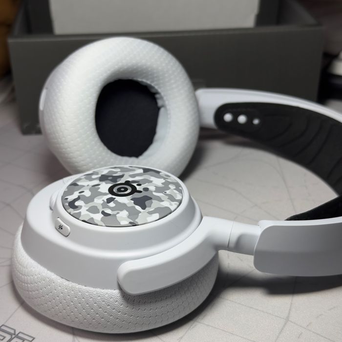 Steelseries Arctis Nova 7P wireless 7 p