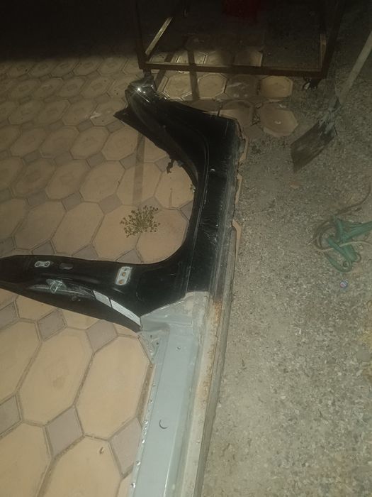 Продам порог от Камри 30 левая сторона