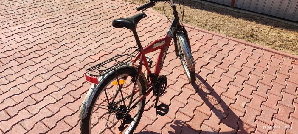 Vand bicicleta putin folosita