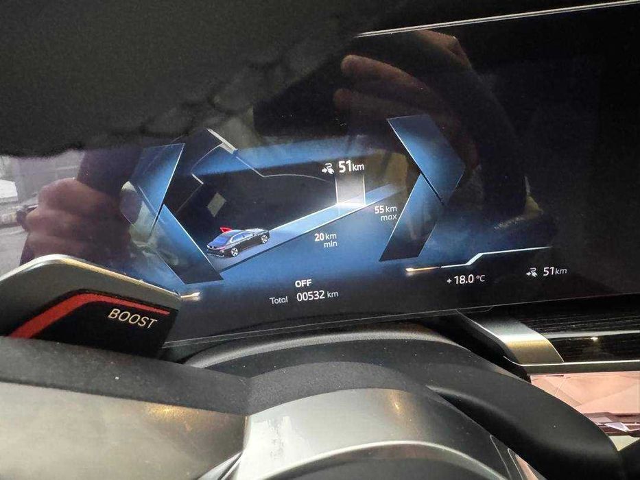 Продам новую BMW i7 eDrive50!