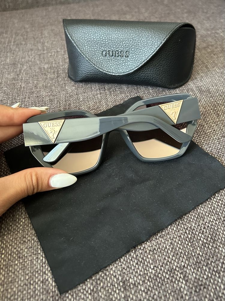 Слънчеви очила Guess
